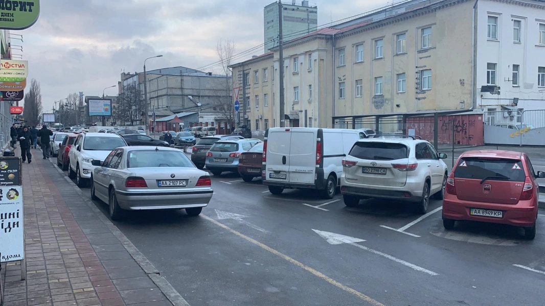 Киев, Констянтинівська ул., 71 (Modna Kasta) #1